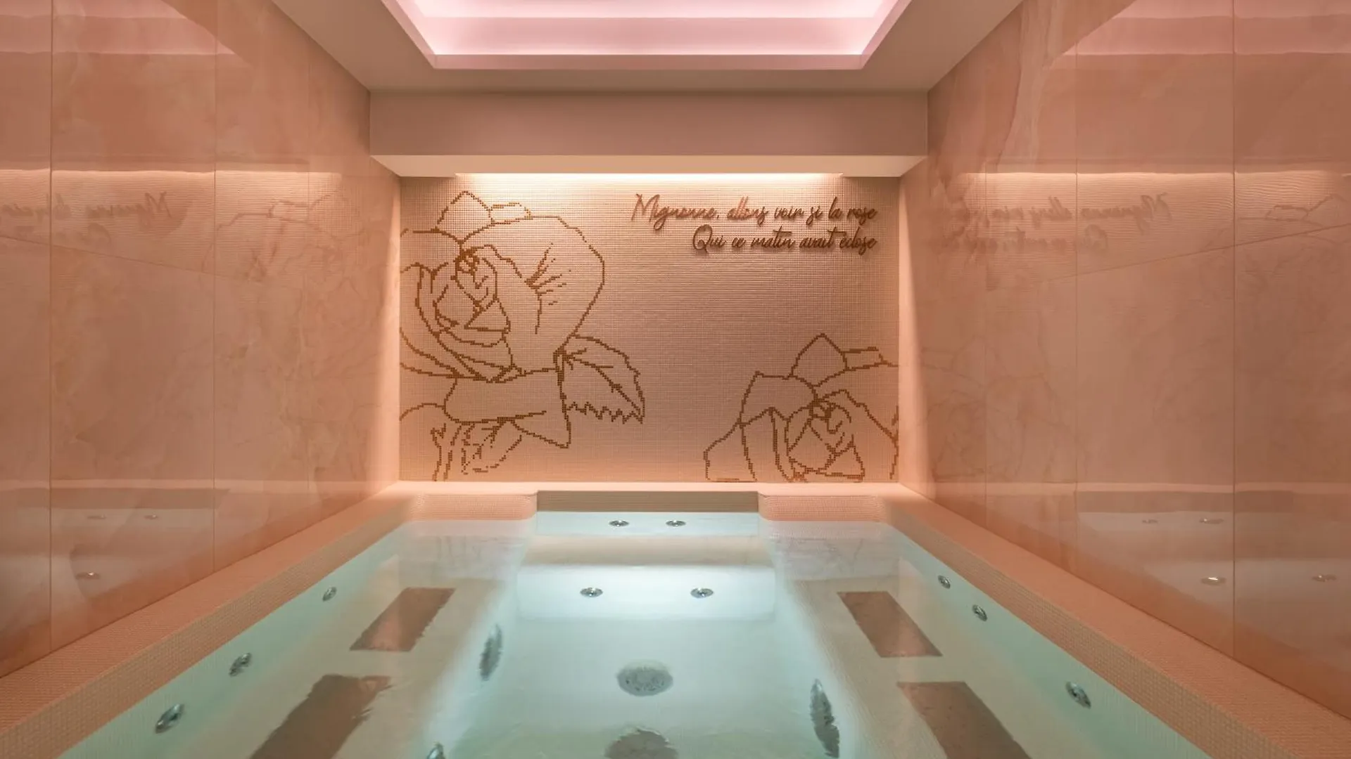 Hotel Elysia By Inwood Hotels Paris